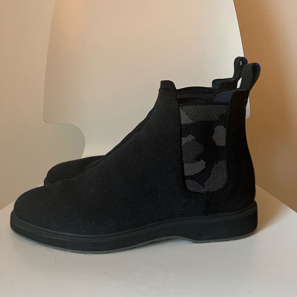 Rothy’s Chelsea Boot Granite Black Men’s size 10.5